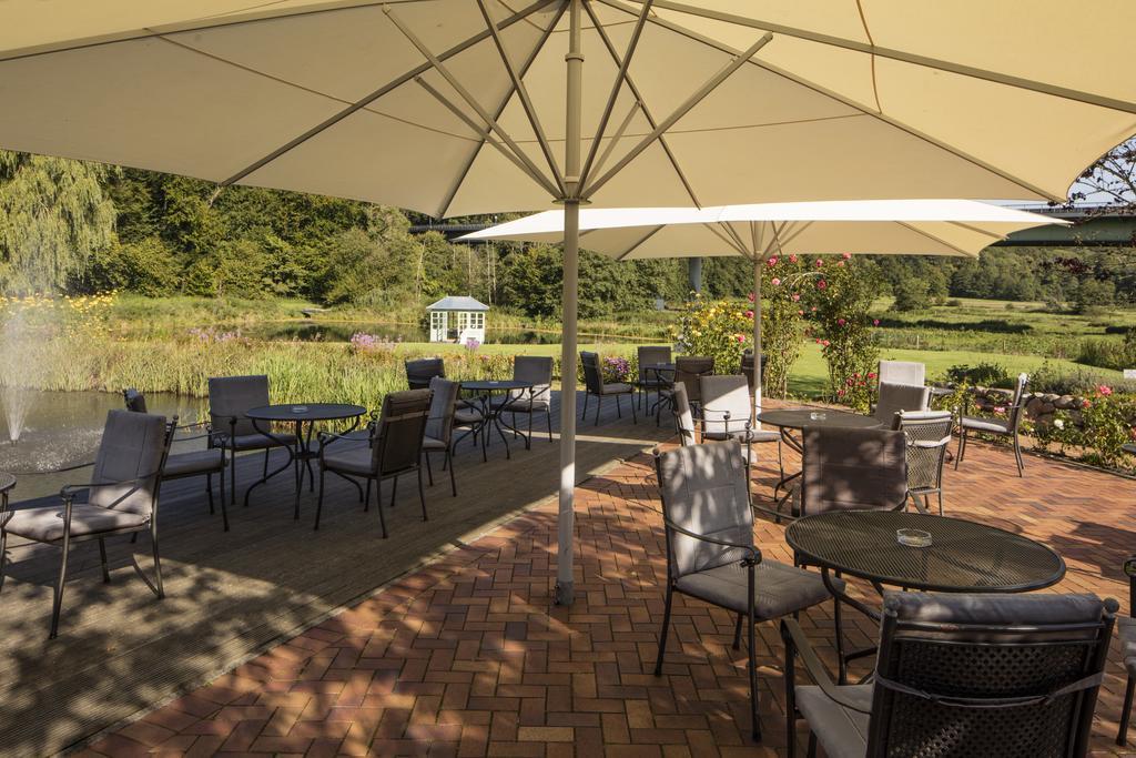 Romantik Hotel Waldschloesschen Schleswig Exterior photo
